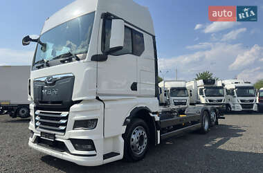 Контейнеровоз MAN TGX 2021 в Луцьку