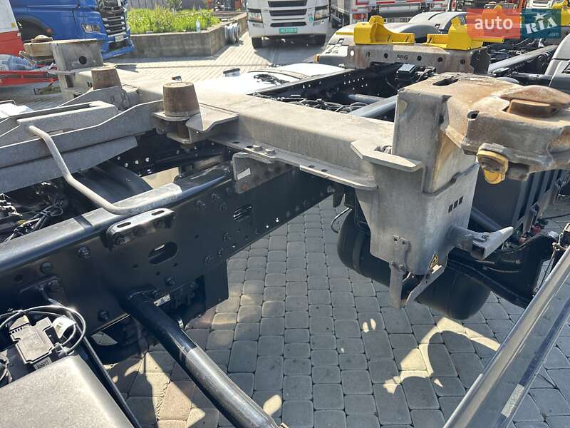 Контейнеровоз MAN TGX 2021 в Заліщиках