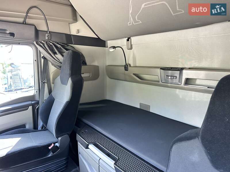 Контейнеровоз MAN TGX 2021 в Заліщиках