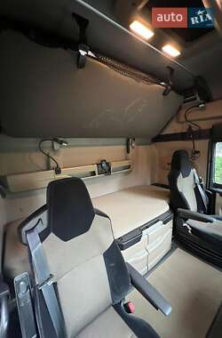 Контейнеровоз MAN TGX 2021 в 