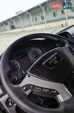 Контейнеровоз MAN TGX 2008 в Харкові