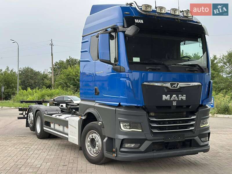 Контейнеровоз MAN TGX 2021 в 