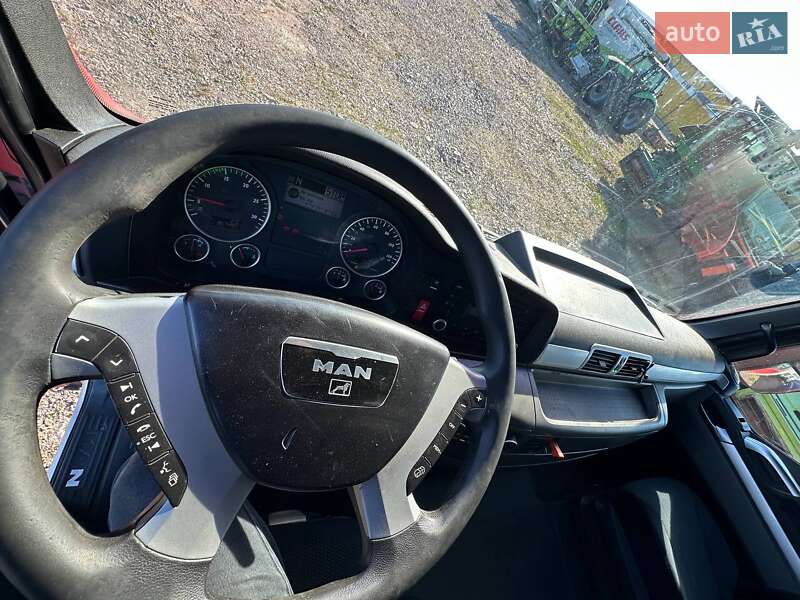 Контейнеровоз MAN TGX 2009 в Києві