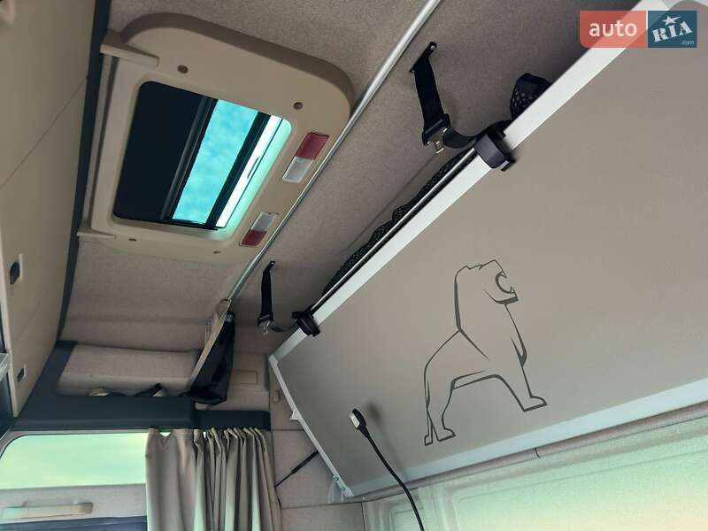 Контейнеровоз MAN TGX 2020 в Луцьку