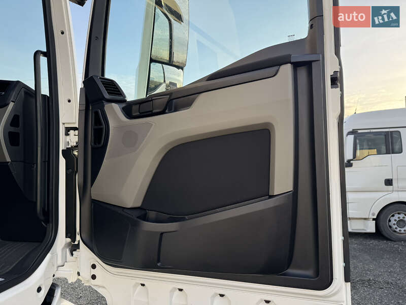 Контейнеровоз MAN TGX 2021 в Луцьку