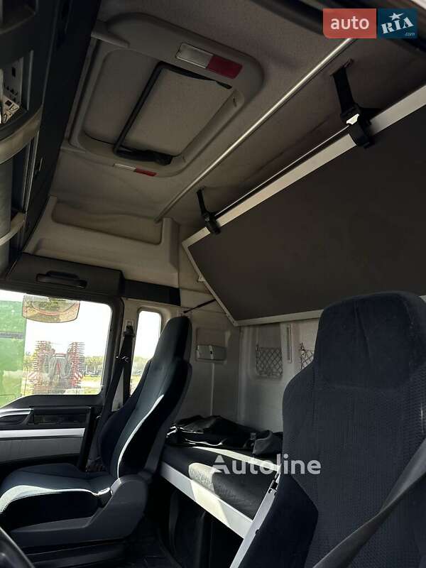 Контейнеровоз MAN TGX 2009 в Києві