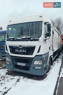 Мусоровоз MAN TGX 2016 в Киеве