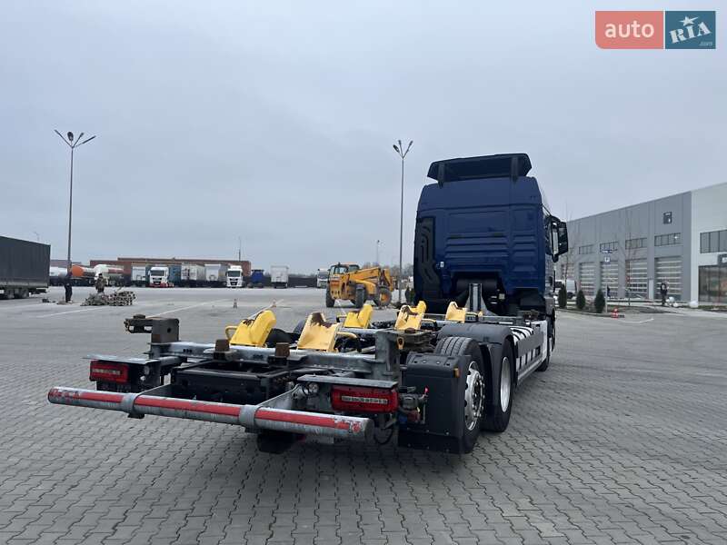 Контейнеровоз MAN TGX 2022 в Чернівцях