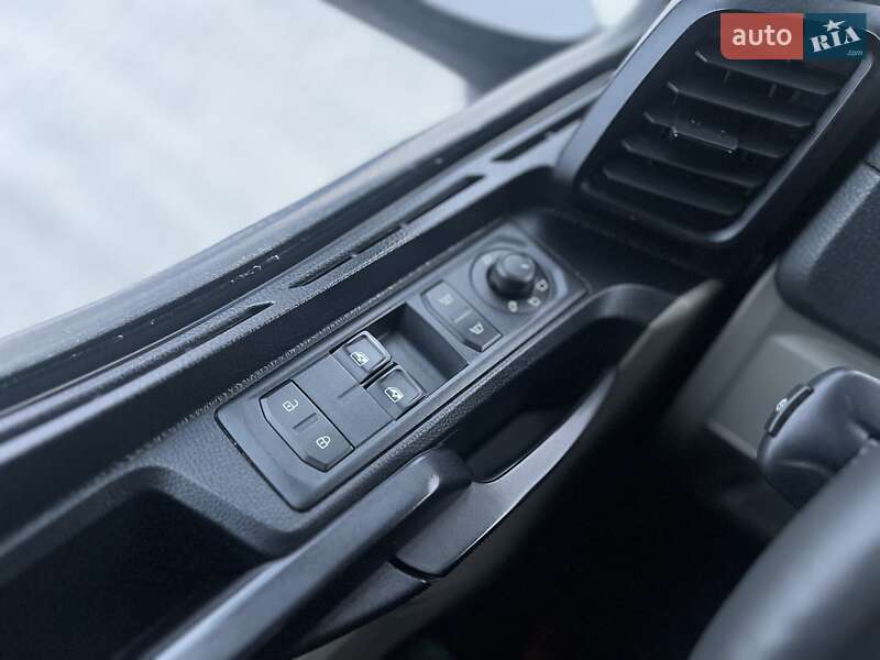 Контейнеровоз MAN TGX 2022 в Чернівцях