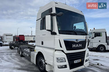 Контейнеровоз MAN TGX 2020 в Черновцах