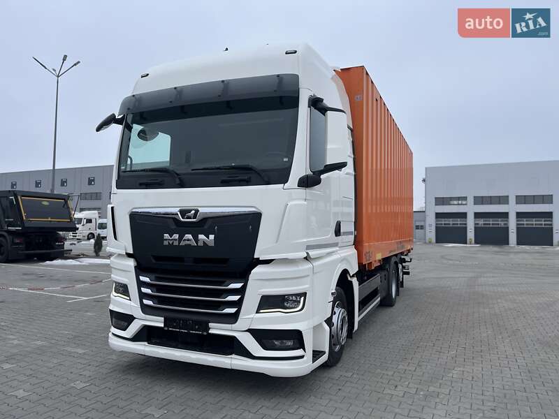 Контейнеровоз MAN TGX 2021 в Черновцах