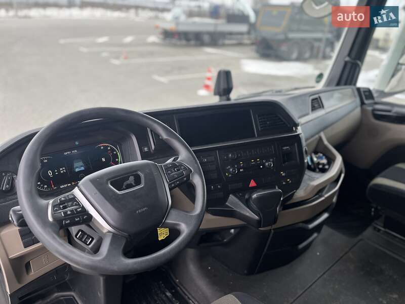 Контейнеровоз MAN TGX 2021 в Черновцах