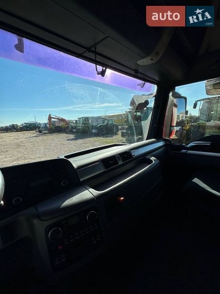 Контейнеровоз MAN TGX 2009 в Киеве