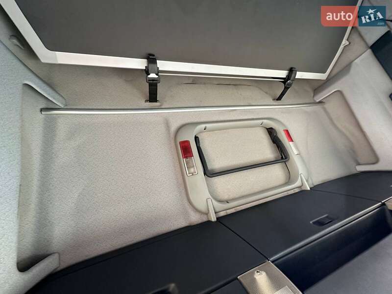 Контейнеровоз MAN TGX 2009 в Киеве