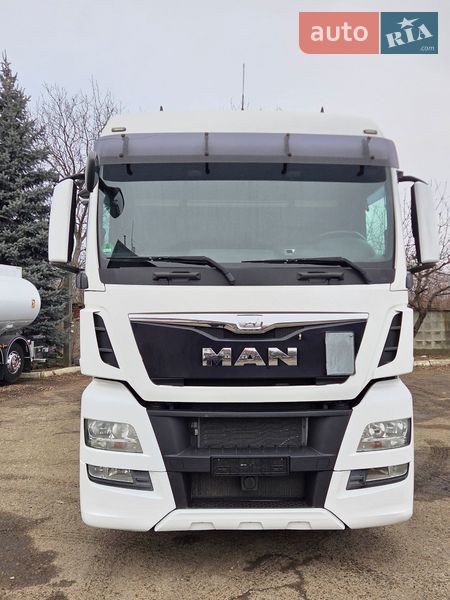 Контейнеровоз MAN TGX 2015 в Черновцах