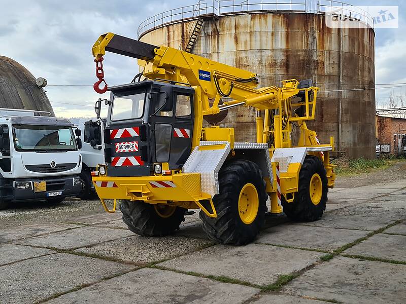 Бурова установка Manitou MC 2000 в Чернівцях