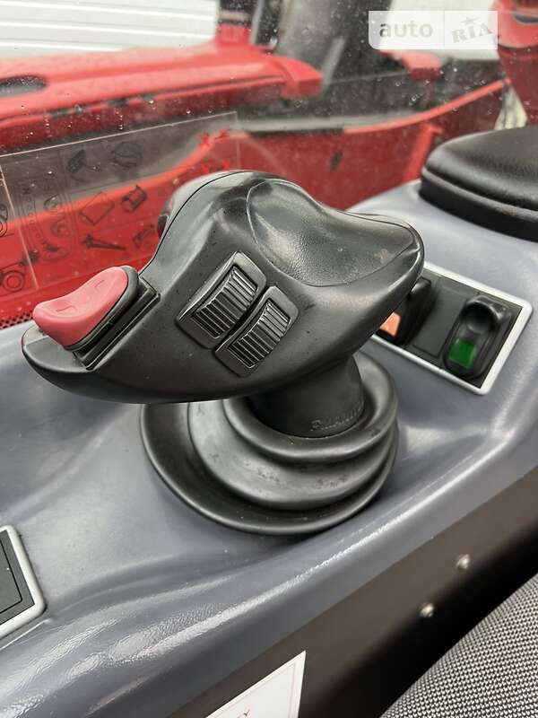 Телескопический погрузчик Manitou MLT 634-120 LSU 2013 в Луцке фото 32 Телескопический погрузчик Manitou MLT 634-120 LSU 2013 в Луцке