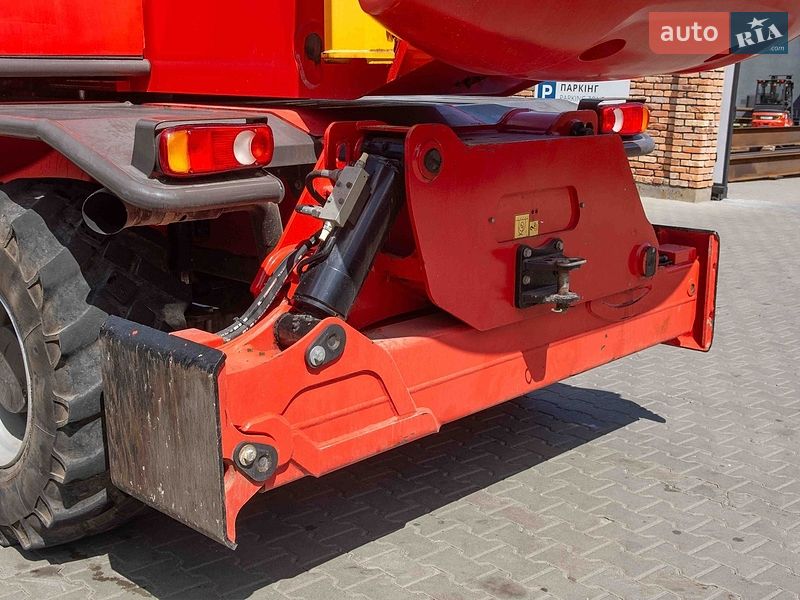 Телескопічні навантажувачі Manitou MRT 2018 в Житомирі