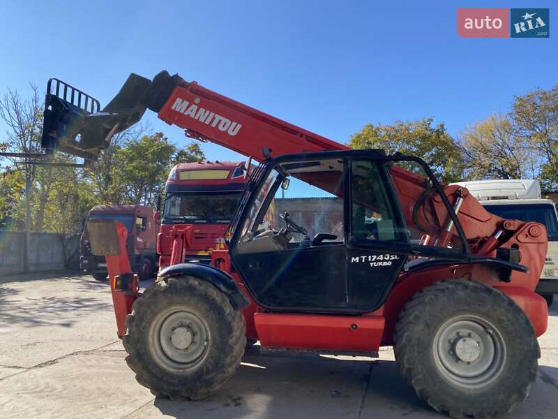Фронтальный погрузчик Manitou MT 2007 в  фото Фронтальный погрузчик Manitou MT 2007 в