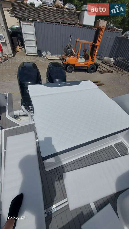 Моторна яхта Mano Marine 32 2023 в Кам'янець-Подільському