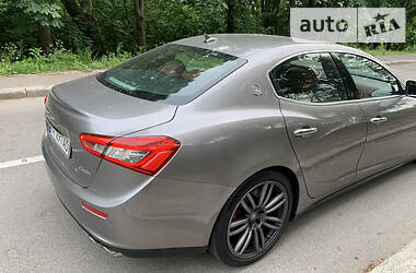 Седан Maserati Ghibli 2013 в Киеве