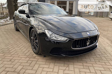 Седан Maserati Ghibli 2014 в Івано-Франківську