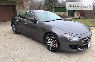 Седан Maserati Ghibli 2017 в Тернополе