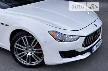 Седан Maserati Ghibli 2013 в Киеве