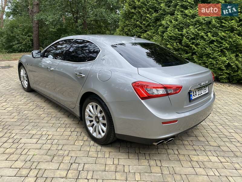 Седан Maserati Ghibli 2013 в Киеве