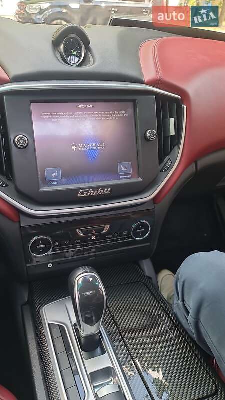 Седан Maserati Ghibli 2014 в Вінниці