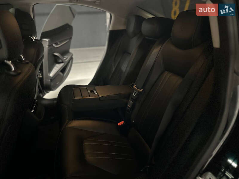 Седан Maserati Ghibli 2016 в Днепре