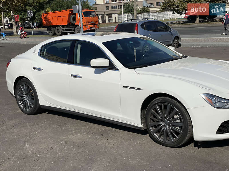 Седан Maserati Ghibli 2015 в Одессе