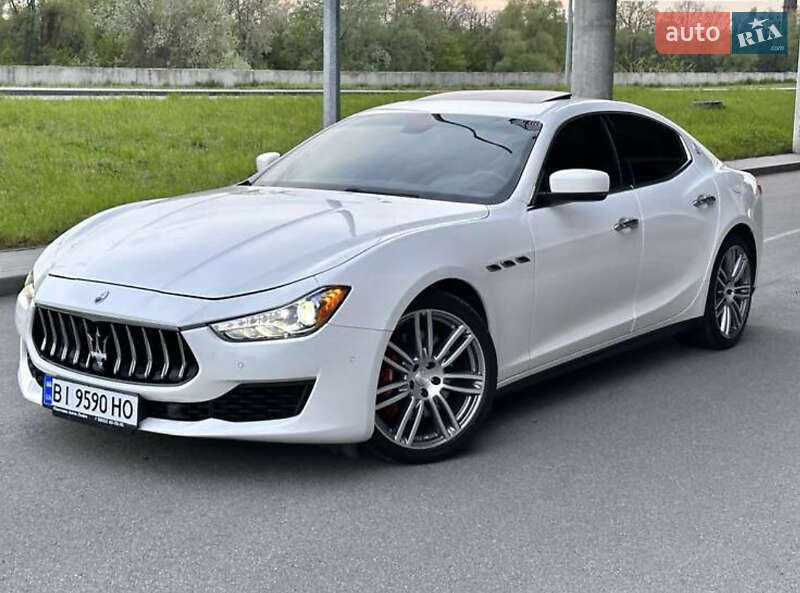 Седан Maserati Ghibli 2013 в Харькове