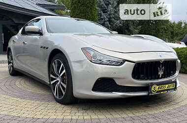 Седан Maserati Ghibli 2014 в Львове