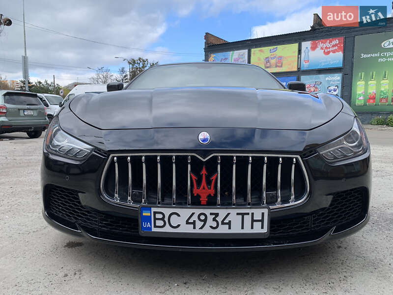 Седан Maserati Ghibli 2014 в Львові