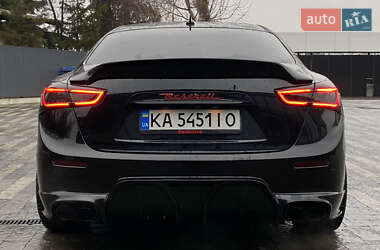 Седан Maserati Ghibli 2014 в Ужгороде