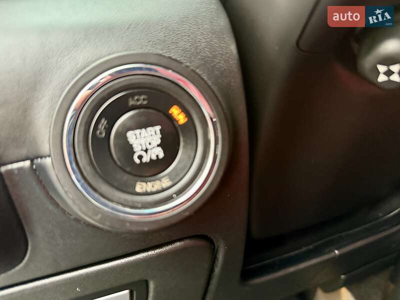 Седан Maserati Ghibli 2014 в Одесі