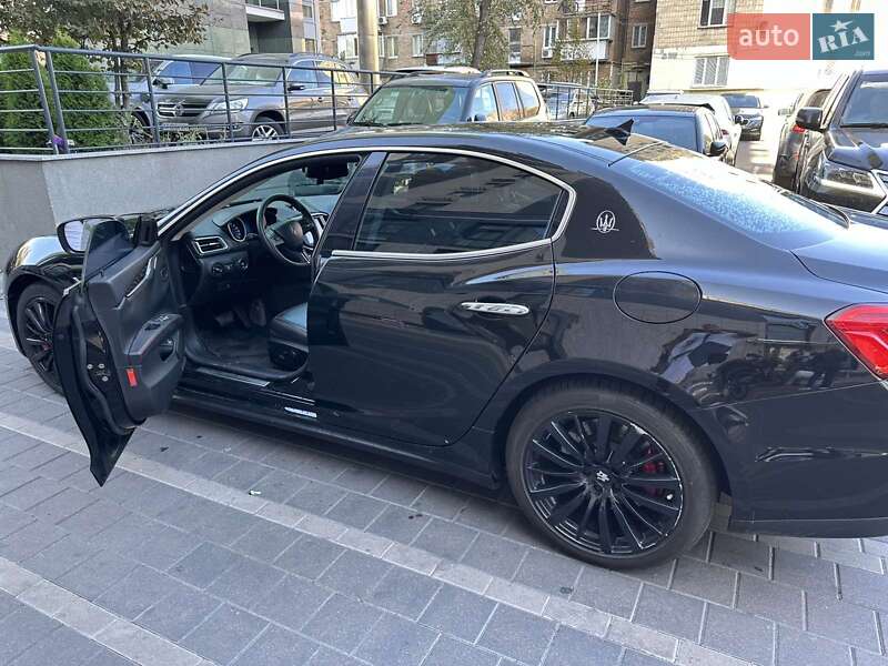 Седан Maserati Ghibli 2016 в Киеве