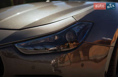 Седан Maserati Ghibli 2014 в 