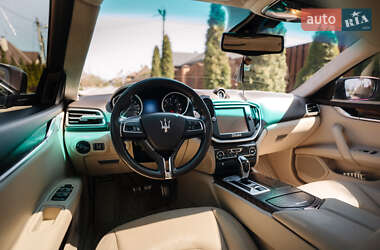 Седан Maserati Ghibli 2014 в 