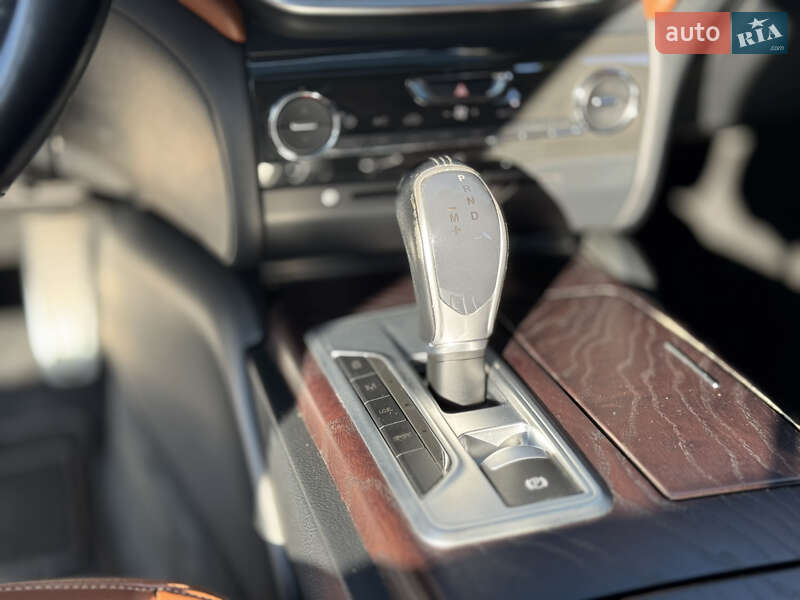 Седан Maserati Ghibli 2015 в Києві