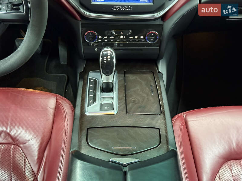 Седан Maserati Ghibli 2014 в Одессе