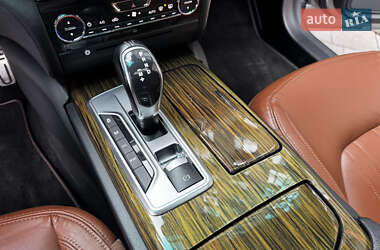 Седан Maserati Ghibli 2013 в 