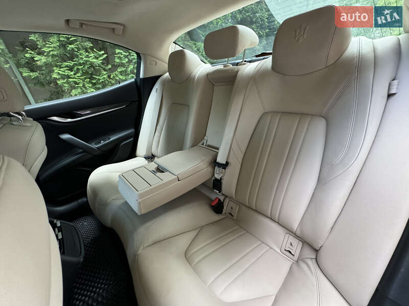 Седан Maserati Ghibli 2014 в Рівному