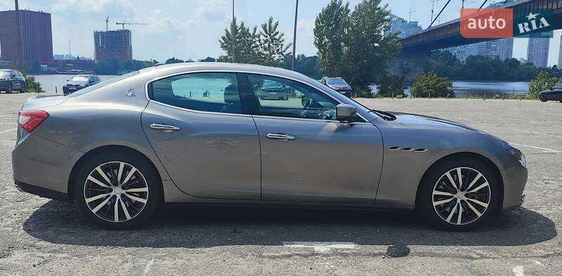 Седан Maserati Ghibli 2016 в Киеве
