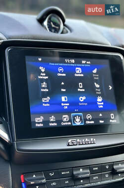 Седан Maserati Ghibli 2017 в 