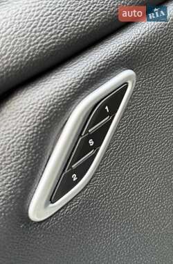 Седан Maserati Ghibli 2015 в 