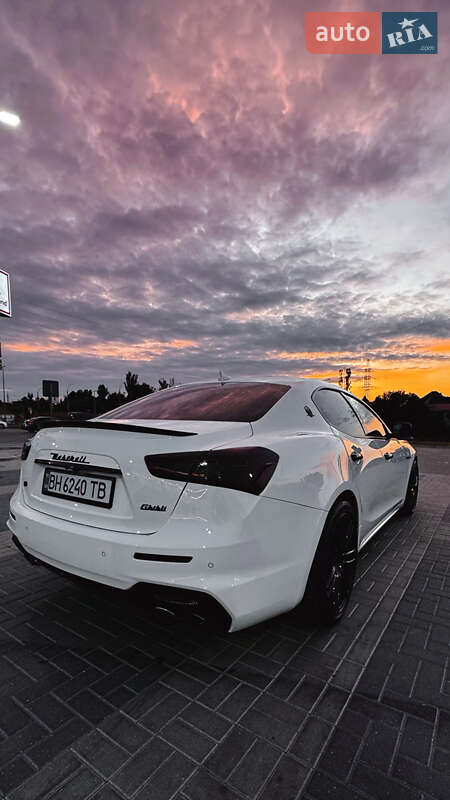 Седан Maserati Ghibli 2016 в Одессе