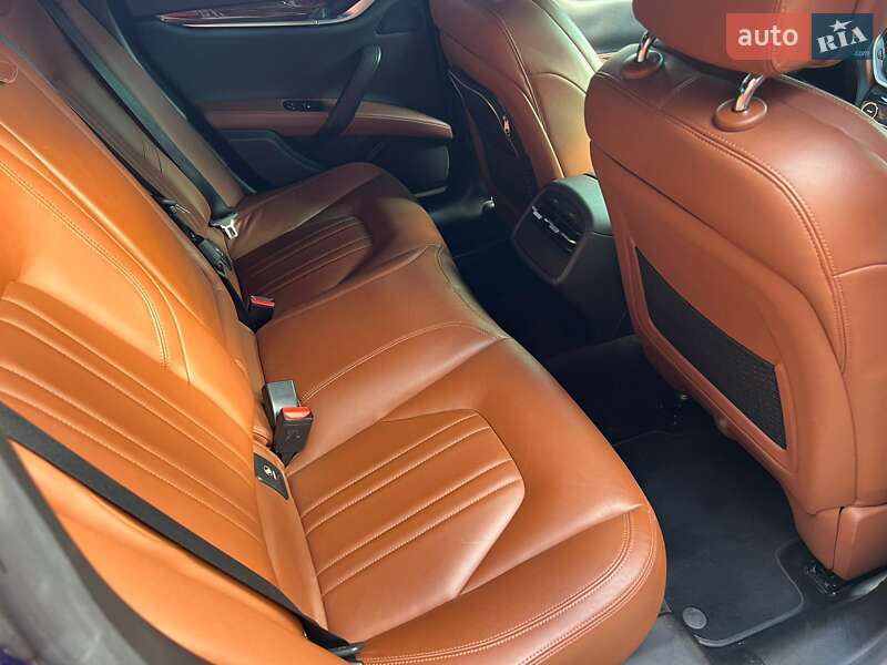 Седан Maserati Ghibli 2013 в Черкасах