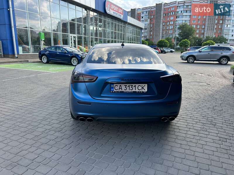 Седан Maserati Ghibli 2013 в Черкасах